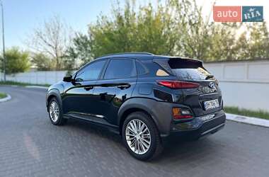 Позашляховик / Кросовер Hyundai Kona 2019 в 
