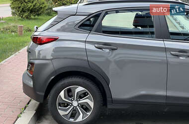 Внедорожник / Кроссовер Hyundai Kona 2020 в 