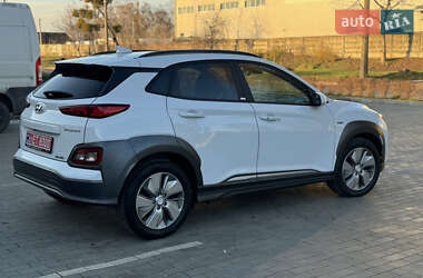 Позашляховик / Кросовер Hyundai Kona 2020 в 