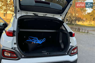 Позашляховик / Кросовер Hyundai Kona 2020 в 