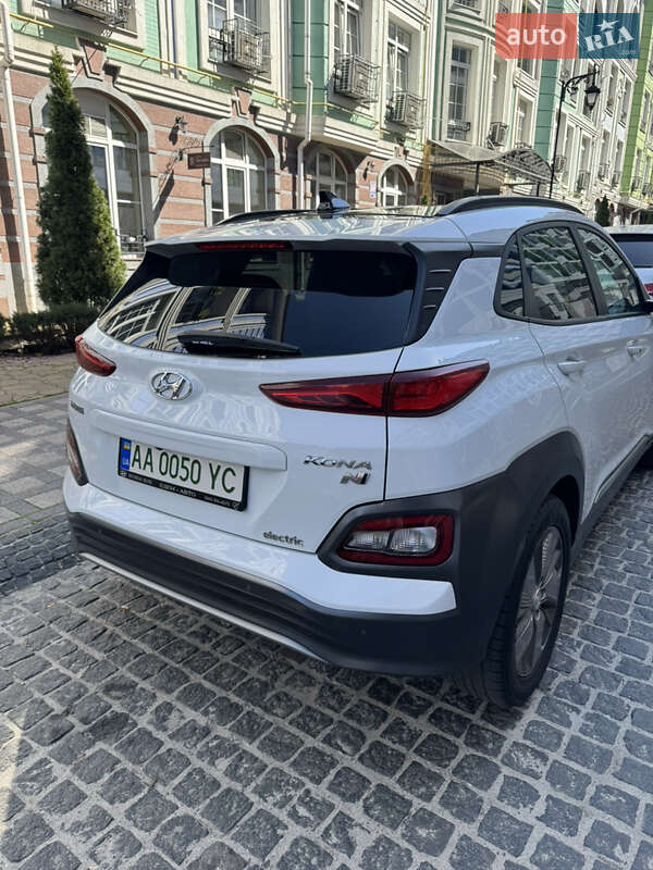 Позашляховик / Кросовер Hyundai Kona 2018 в Києві фото 7 Позашляховик / Кросовер Hyundai Kona 2018 в Києві