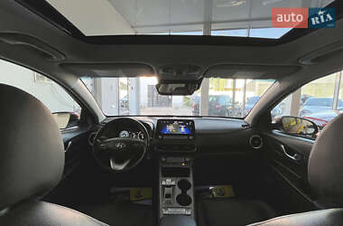 Внедорожник / Кроссовер Hyundai Kona 2022 в 