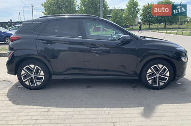 Позашляховик / Кросовер Hyundai Kona 2023 в 