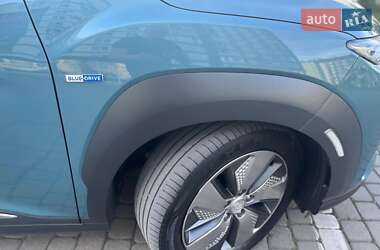 Внедорожник / Кроссовер Hyundai Kona 2019 в 