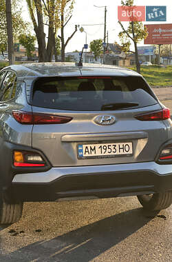 Внедорожник / Кроссовер Hyundai Kona 2018 в 