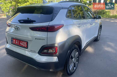 Позашляховик / Кросовер Hyundai Kona 2019 в 