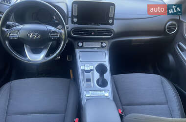 Позашляховик / Кросовер Hyundai Kona 2019 в 