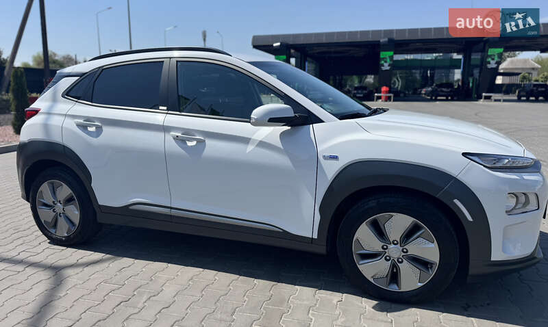 Позашляховик / Кросовер Hyundai Kona 2020 в Луцьку