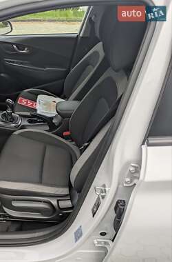 Внедорожник / Кроссовер Hyundai Kona 2019 в 