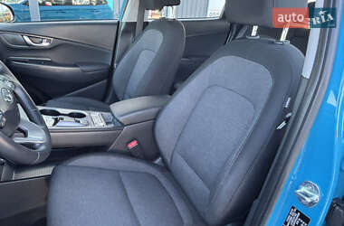 Позашляховик / Кросовер Hyundai Kona 2022 в 