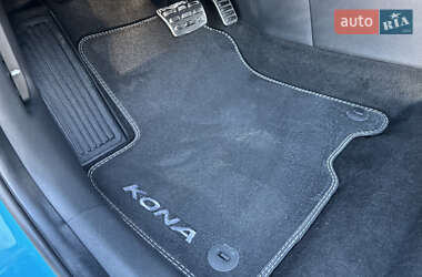 Позашляховик / Кросовер Hyundai Kona 2022 в 