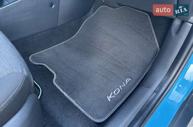Позашляховик / Кросовер Hyundai Kona 2022 в 