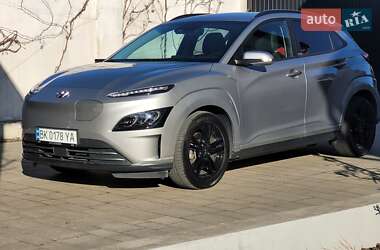 Внедорожник / Кроссовер Hyundai Kona 2021 в Львове