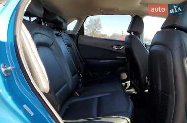 Позашляховик / Кросовер Hyundai Kona 2021 в 