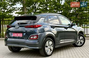 Внедорожник / Кроссовер Hyundai Kona 2020 в 