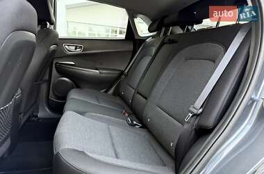 Внедорожник / Кроссовер Hyundai Kona 2020 в 