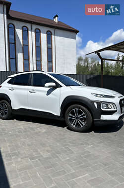 Внедорожник / Кроссовер Hyundai Kona 2020 в 
