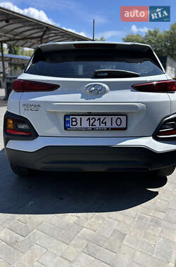 Внедорожник / Кроссовер Hyundai Kona 2020 в 