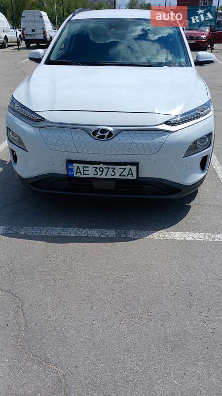 Позашляховик / Кросовер Hyundai Kona 2020 в 