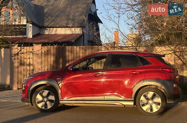 Внедорожник / Кроссовер Hyundai Kona 2019 в 