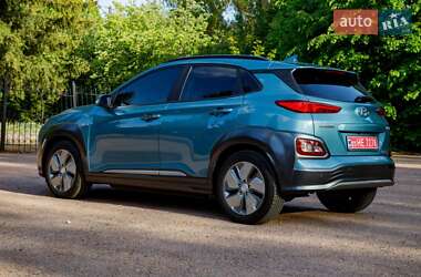 Позашляховик / Кросовер Hyundai Kona 2020 в 