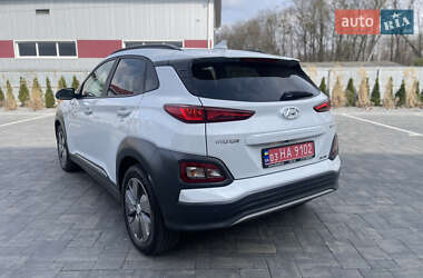 Внедорожник / Кроссовер Hyundai Kona 2019 в 