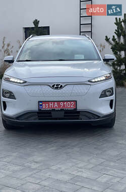 Внедорожник / Кроссовер Hyundai Kona 2019 в 