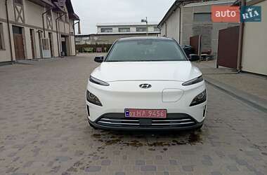 Внедорожник / Кроссовер Hyundai Kona 2022 в 