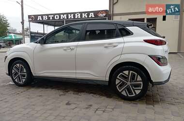 Внедорожник / Кроссовер Hyundai Kona 2022 в 