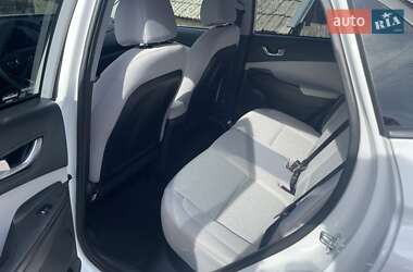 Внедорожник / Кроссовер Hyundai Kona 2022 в 