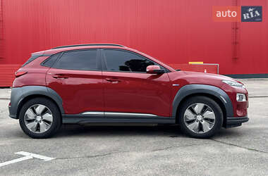 Позашляховик / Кросовер Hyundai Kona 2019 в 