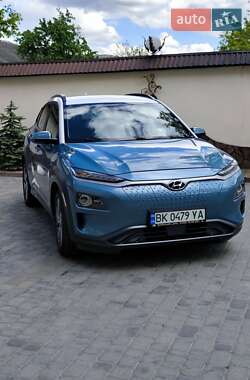 Внедорожник / Кроссовер Hyundai Kona 2018 в 