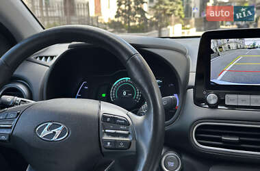 Позашляховик / Кросовер Hyundai Kona 2019 в 