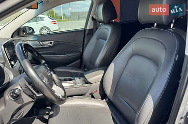 Позашляховик / Кросовер Hyundai Kona 2019 в 