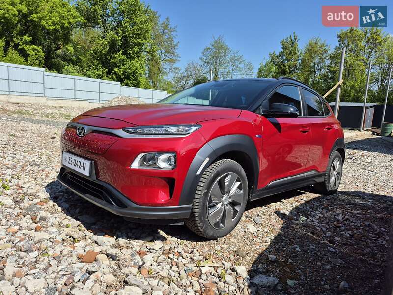 Позашляховик / Кросовер Hyundai Kona 2019 в 