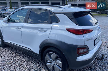 Внедорожник / Кроссовер Hyundai Kona 2019 в 