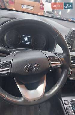 Позашляховик / Кросовер Hyundai Kona 2018 в 
