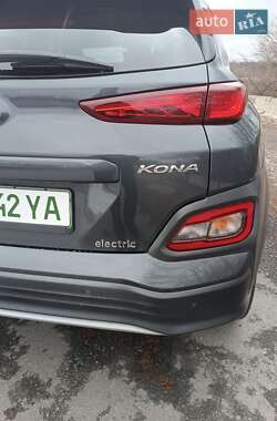 Внедорожник / Кроссовер Hyundai Kona 2019 в 