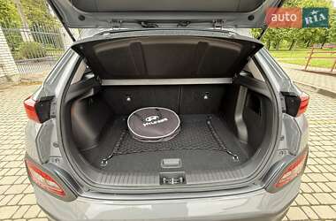 Внедорожник / Кроссовер Hyundai Kona 2020 в 