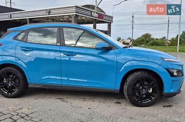 Внедорожник / Кроссовер Hyundai Kona 2023 в Львове