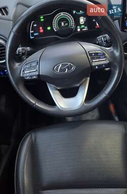 Внедорожник / Кроссовер Hyundai Kona 2019 в 