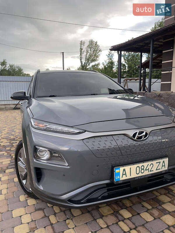 Внедорожник / Кроссовер Hyundai Kona 2020 в Буче
