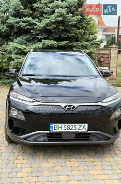 Позашляховик / Кросовер Hyundai Kona 2018 в 