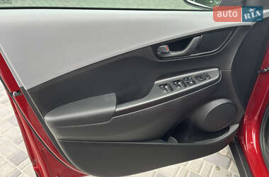 Внедорожник / Кроссовер Hyundai Kona 2020 в 