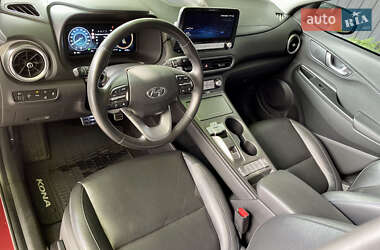 Позашляховик / Кросовер Hyundai Kona 2022 в 
