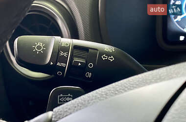 Позашляховик / Кросовер Hyundai Kona 2022 в 