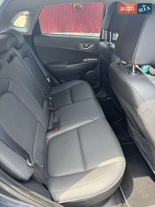 Внедорожник / Кроссовер Hyundai Kona 2018 в Львове