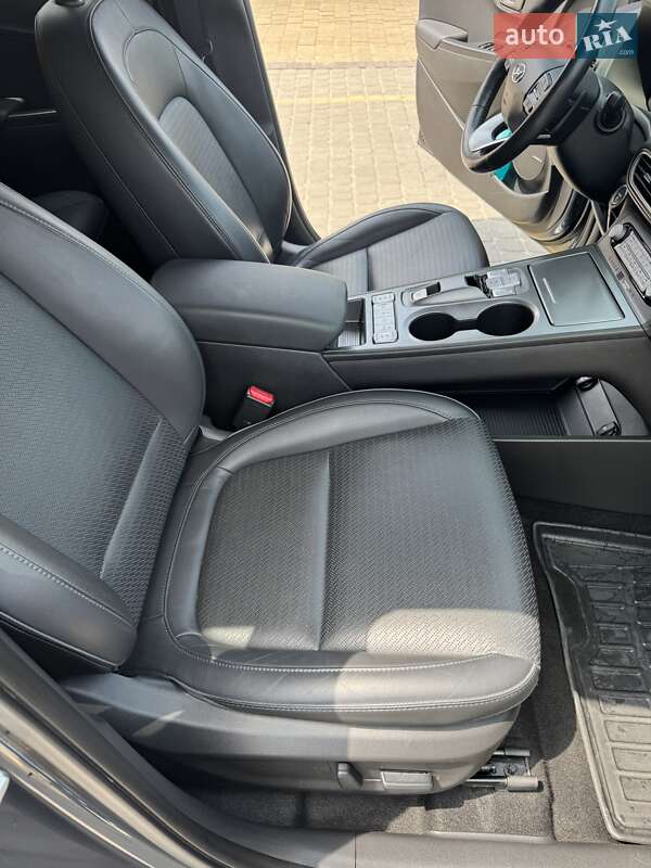 Внедорожник / Кроссовер Hyundai Kona 2018 в Львове