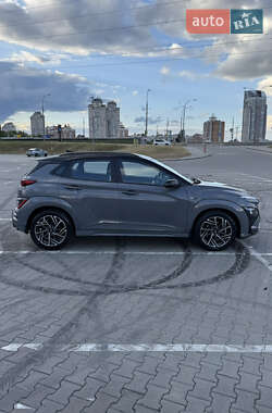 Позашляховик / Кросовер Hyundai Kona 2021 в 