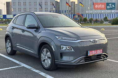 Внедорожник / Кроссовер Hyundai Kona 2020 в Киеве